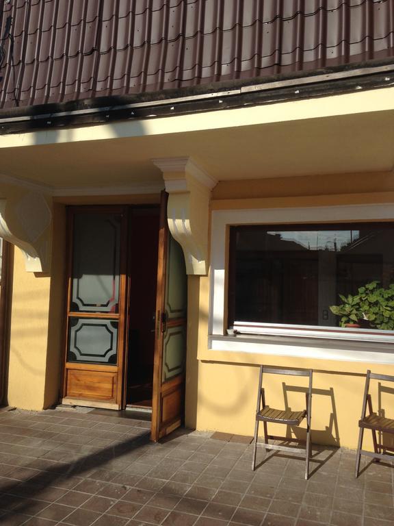 Brutarilor Guest House Cluj-Napoca Exteriör bild